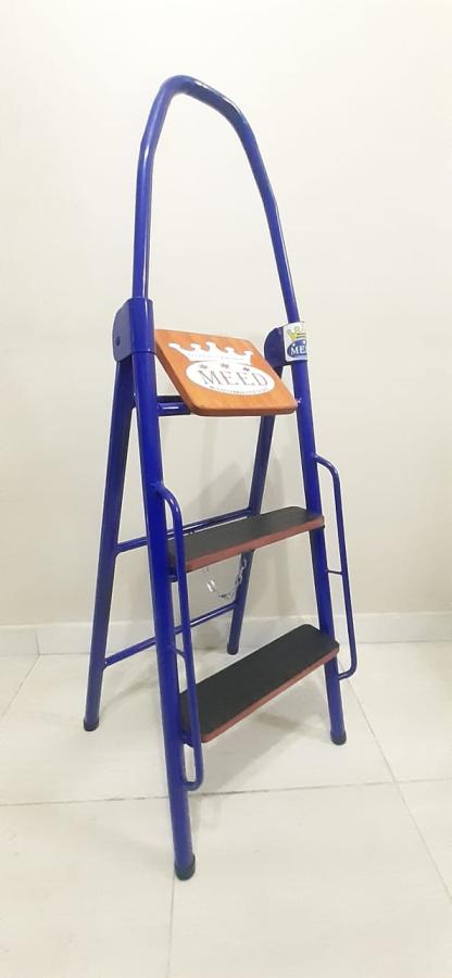 ESCALERA TIJERA ECON DE 3 PASOS