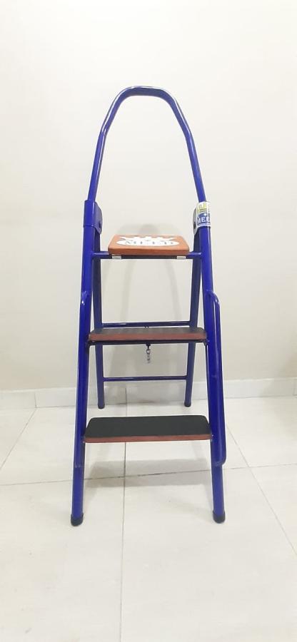 ESCALERA TIJERA ECON DE 3 PASOS